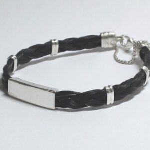 Gevlochten armband met plaat